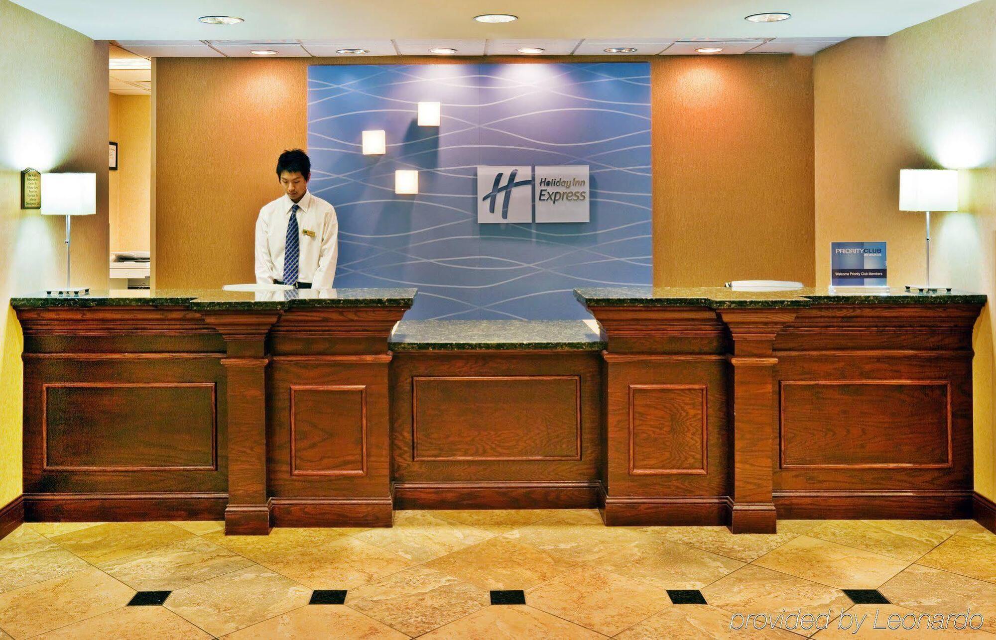 Holiday Inn Express Hotel & Suites Urbana-Champaign-U Of I Area By Ihg Exteriör bild